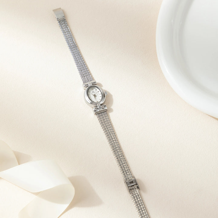 Maeve - Oval Gold Watch