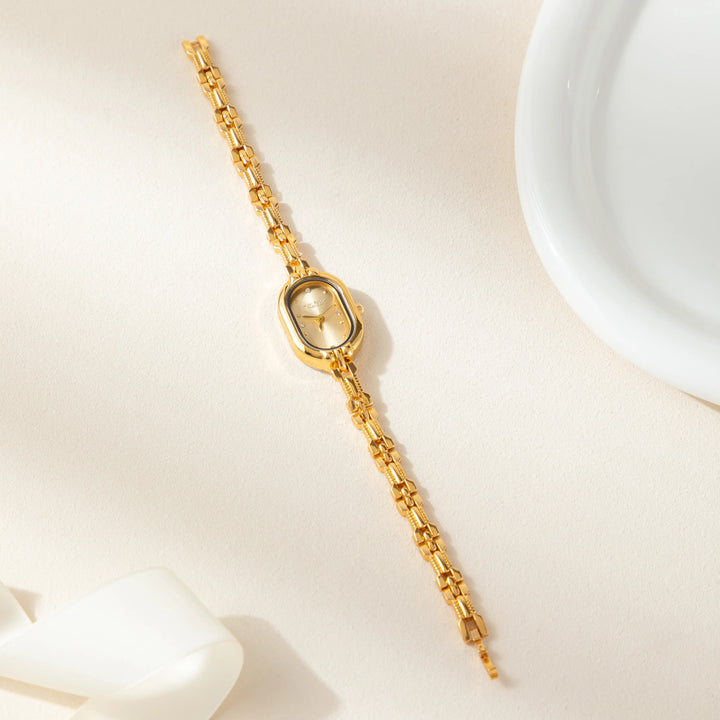 Eabha - Minimalist Strap Watch