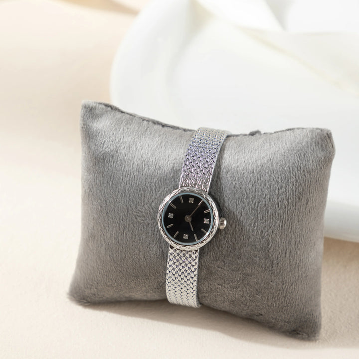 Fionnuala - Gold Round Watch