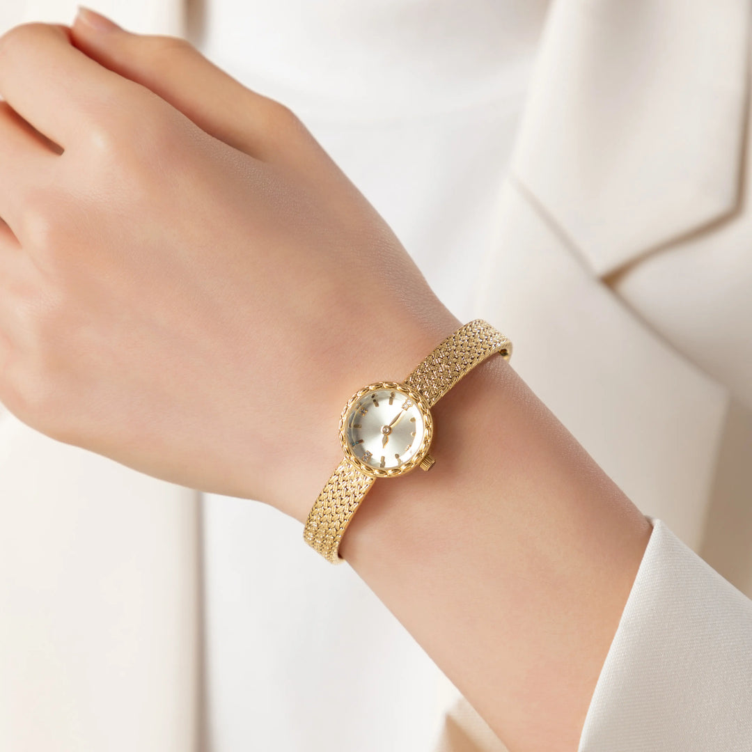 Fionnuala - Gold Round Watch