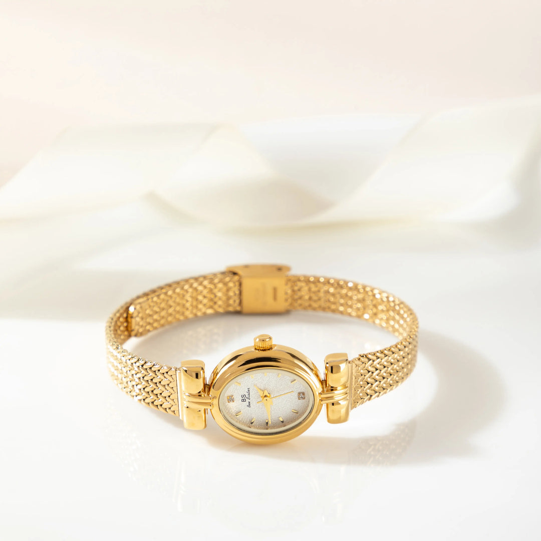 Maeve - Oval Gold Watch