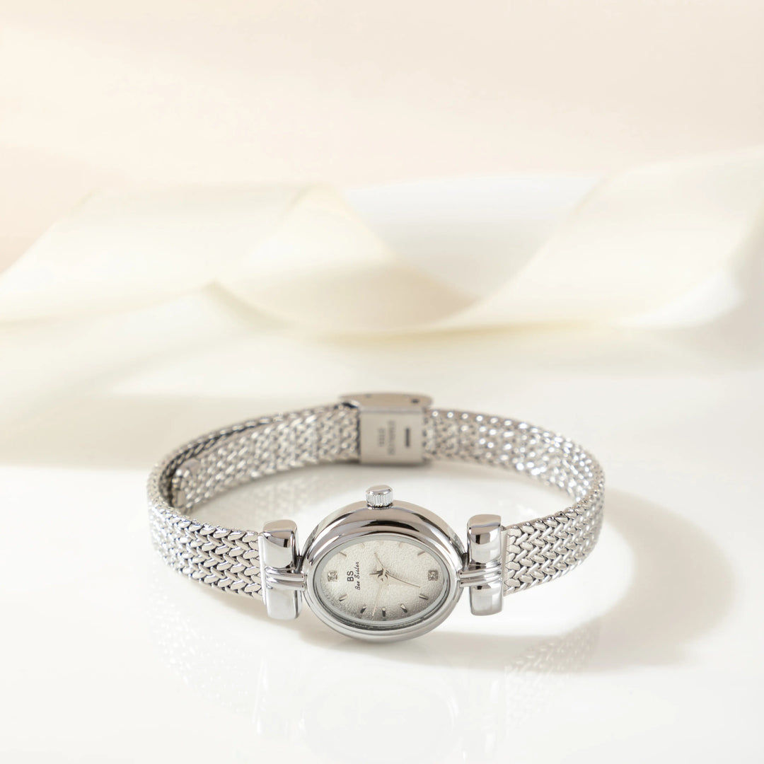 Maeve - Oval Gold Watch
