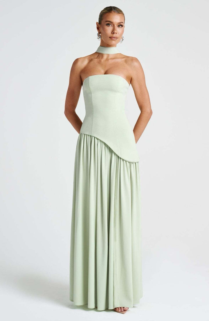 Gráinne - Elegant Long Dress
