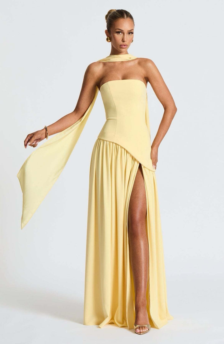 Gráinne - Elegant Long Dress