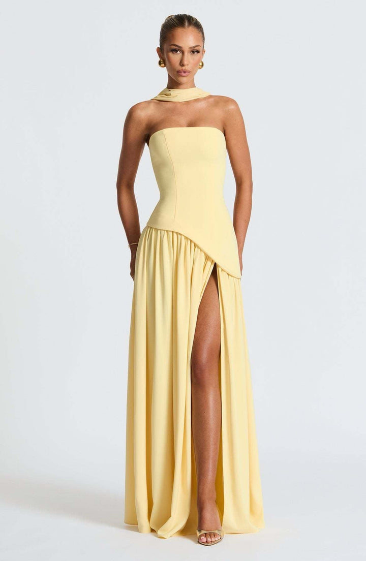 Gráinne - Elegant Long Dress