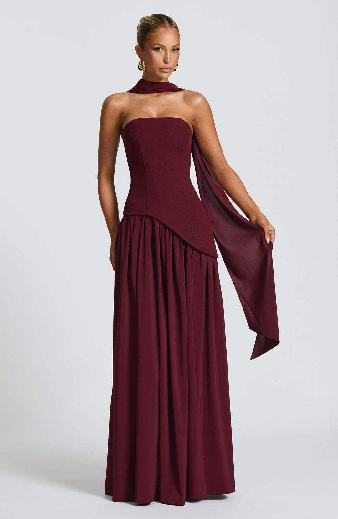 Gráinne - Elegant Long Dress