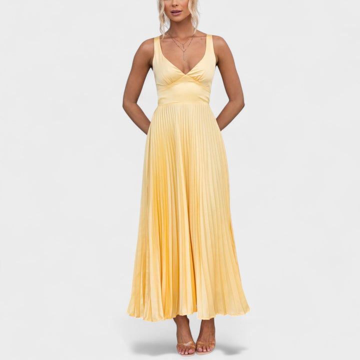 Órla - Pleated Maxi Dress