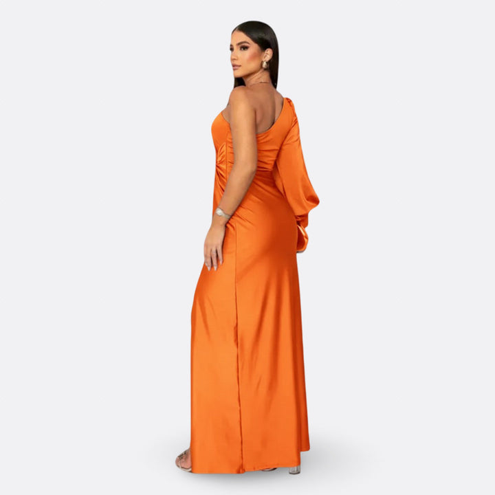 Nuala - Elegant Maxi Dress