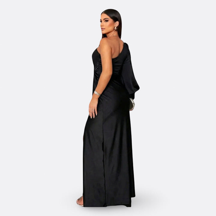 Nuala - Elegant Maxi Dress