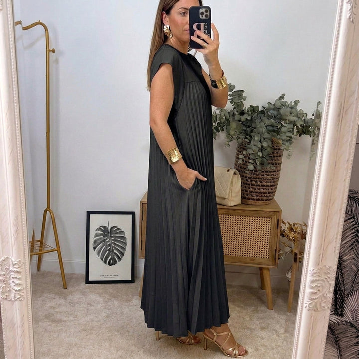 Eimear - Maxi Pleated Dress