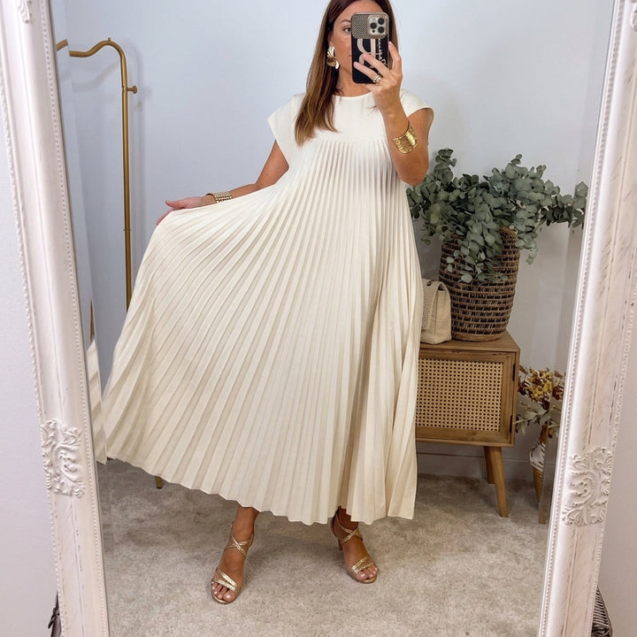 Eimear - Maxi Pleated Dress