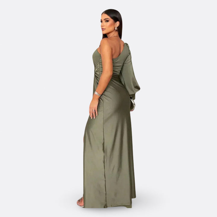 Nuala - Elegant Maxi Dress