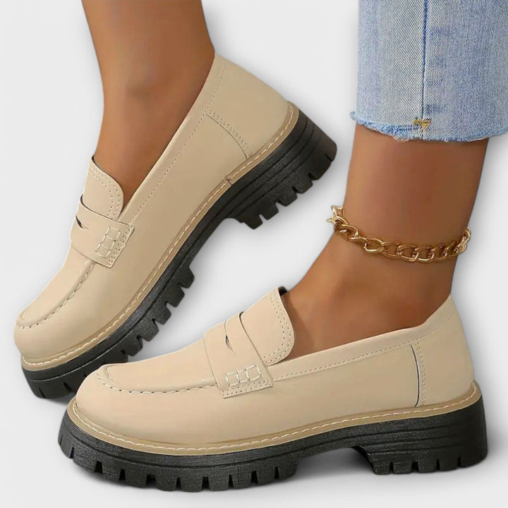 Gráinne - Retro Loafer Shoes